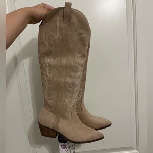 Universal Thread Sommer Stitch Western Boots Womens size 6.5